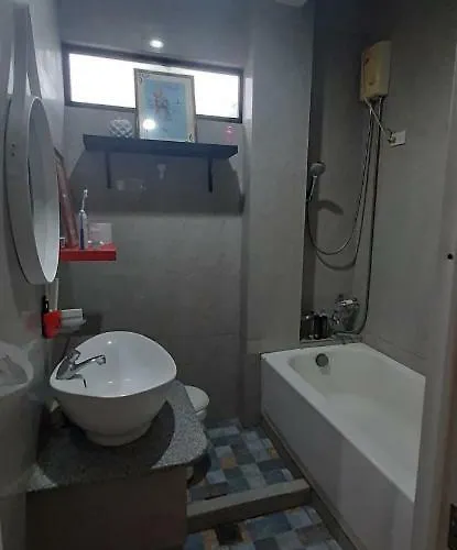 Redgate21 Homestay *